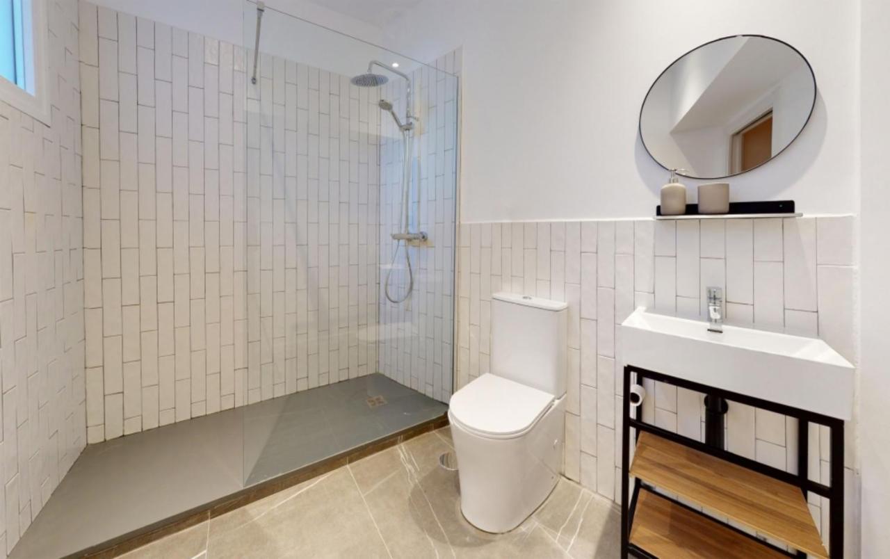 Bright Ensuite Rooms In Madrid, Sk Exterior photo