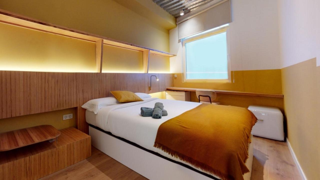 Bright Ensuite Rooms In Madrid, Sk Exterior photo