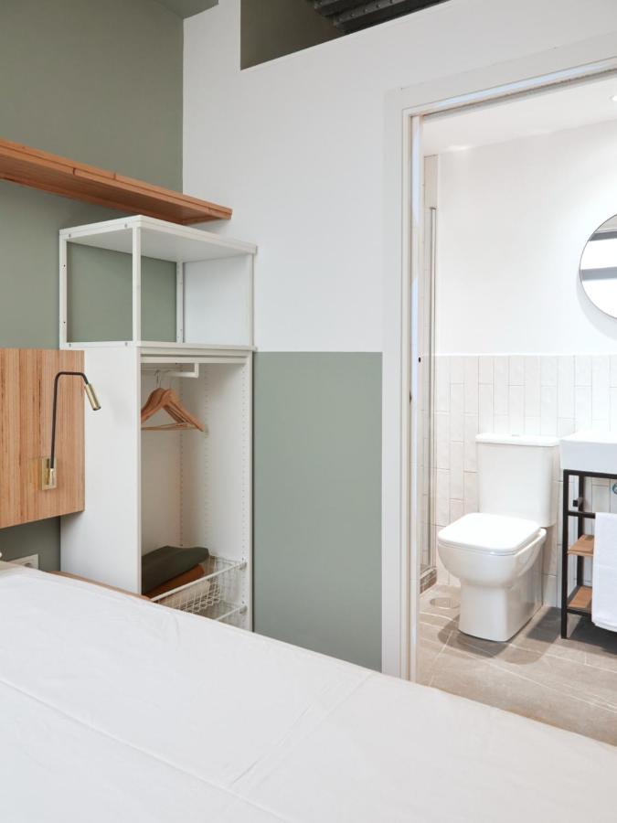 Bright Ensuite Rooms In Madrid, Sk Exterior photo